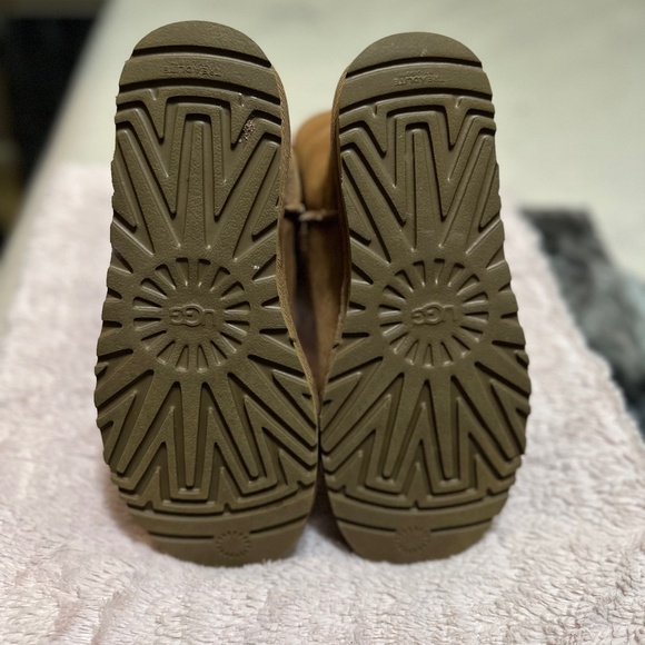 Womens UGG® Classic Short II Boot - Chestnut - Picture 2 of 6